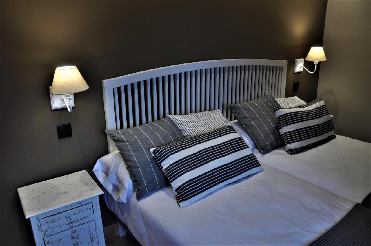 Apartamentos Las Agueeras Linares  ภายนอก รูปภาพ