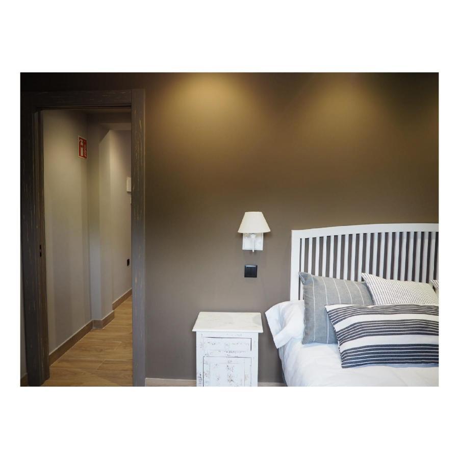 Apartamentos Las Agueeras Linares  ภายนอก รูปภาพ